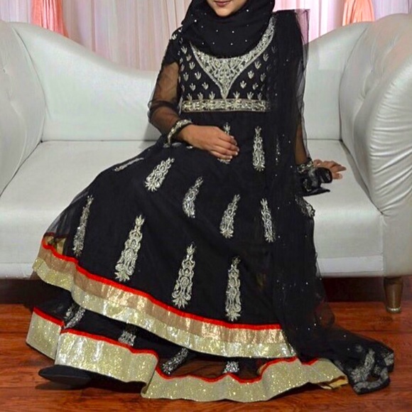 Black Gold Anarkali Two piece - Picture 1 of 1